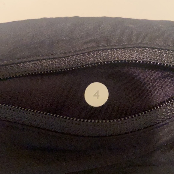 lululemon speed up shorts - Picture 4 of 4